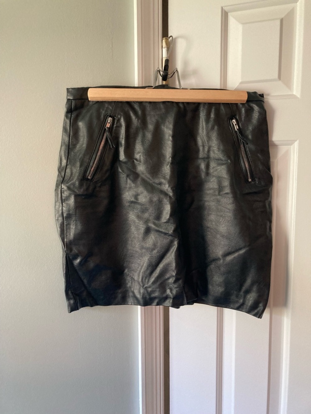 H&M Black Faux Leather Mini Skirt with Zip Pockets